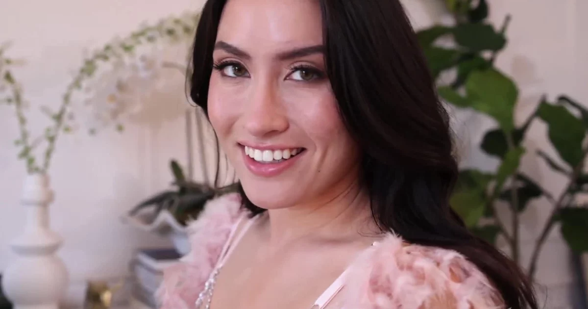 Cô nàng người mẫu đồ lót hàng cực phẩm – Châu Âu