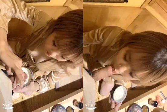 Em nằm lên người, anh đưa tay vỗ mông 1 – Việt Nam