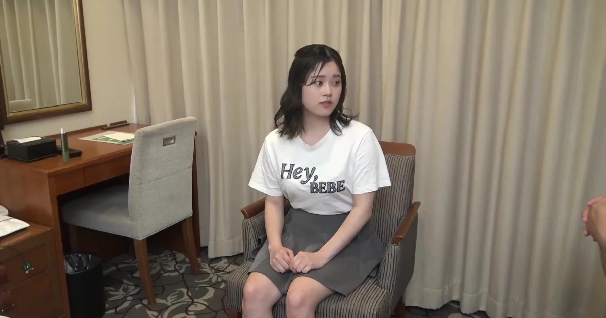 FC2-PPV-4088845_Em gái dễ thương với nụ cười đầy hồn nhiên