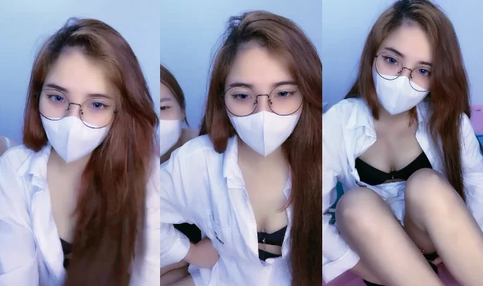 Hai em teen mới lớn livestream show hàng cực phê Part 3 – Việt Nam